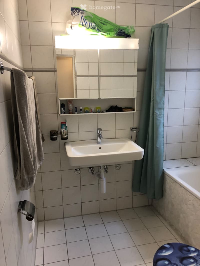 Camera in appartamento di 4,5 locali (3)