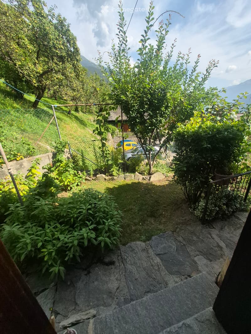 Casa di montagna con giardino e camino  Rossura (Faido) (5)