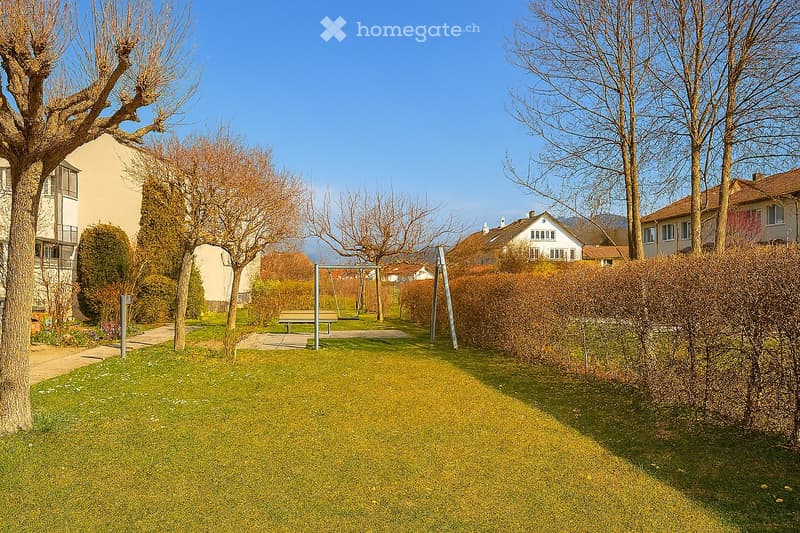 Maisonette dans un emplacement central du village (5,5) avec place de parking souterrain (4)