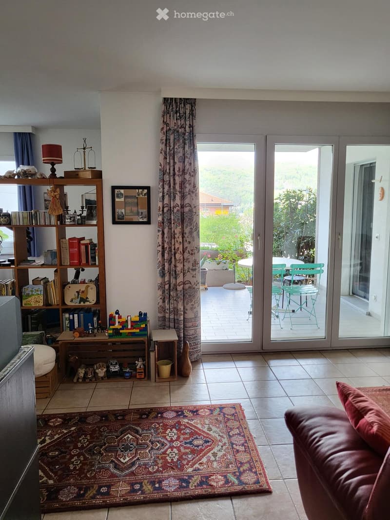 Grande 3,5 a Cadro da luglio/agosto vista aperta e giardino (2)