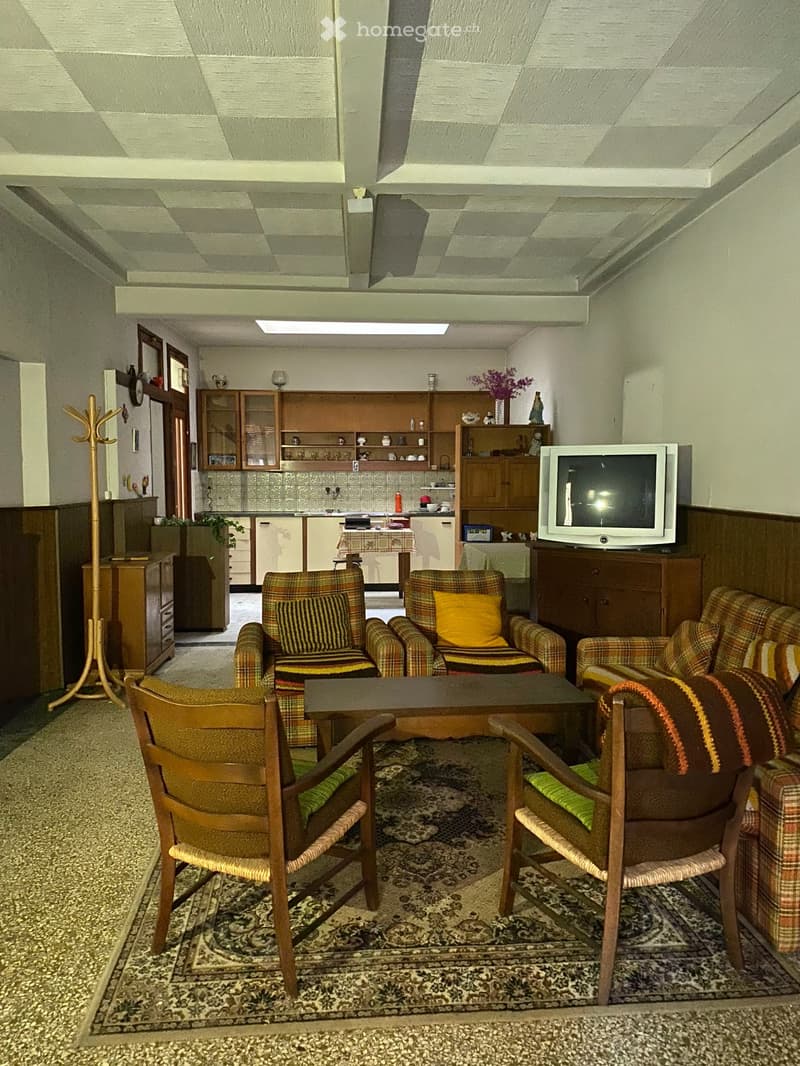 Vendiamo a Cavergno, casa ticinese con rustico annesso (2)