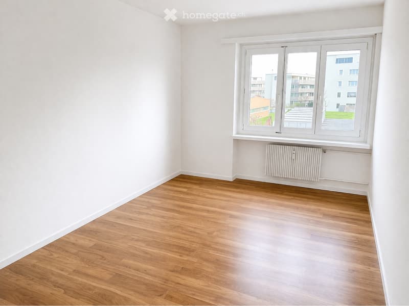 Bright and well-maintained apartment with balcony and garage (4)