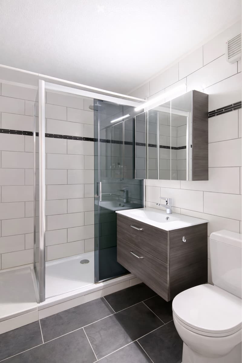 Bright and well-maintained apartment with balcony and garage (5)