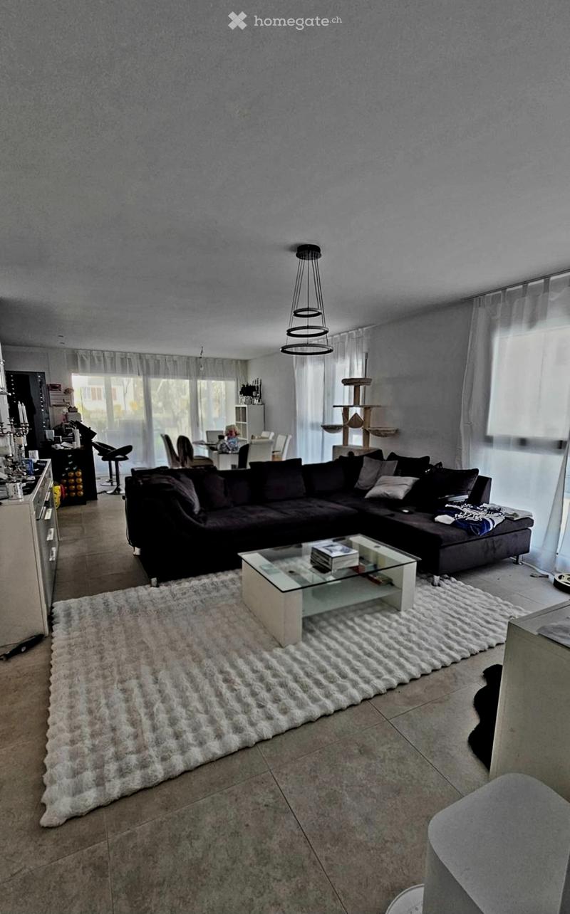 Nachmieter 3 1/2 Zimmer Wohnung (2)