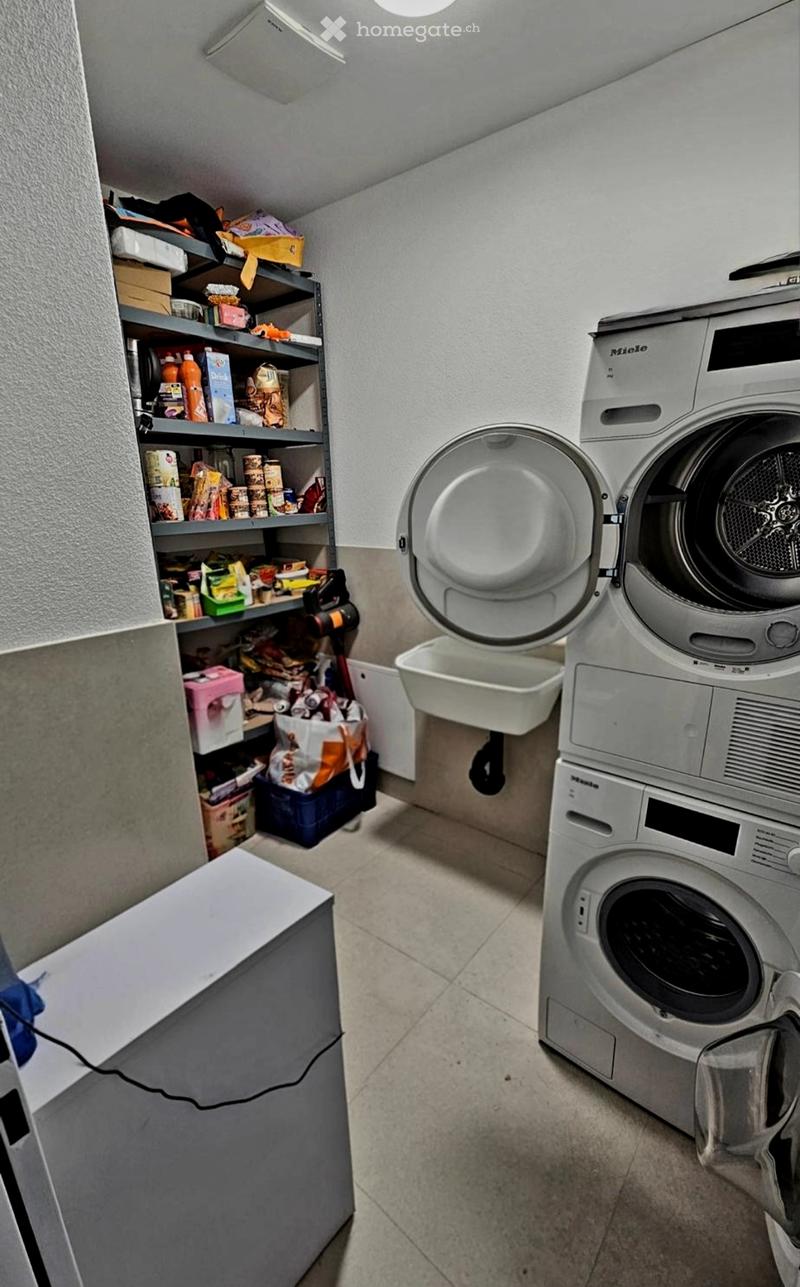 Nachmieter 3 1/2 Zimmer Wohnung (4)