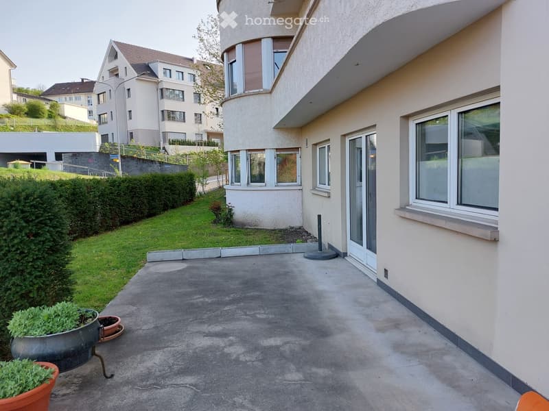 Une chambre de colocation simple et accueillante (4)