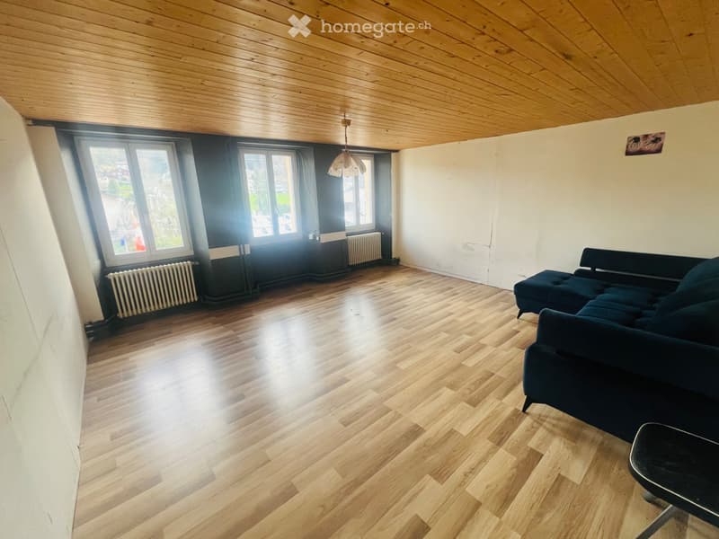 Grosses Haus mit 3 Etagen zu vermieten (2)