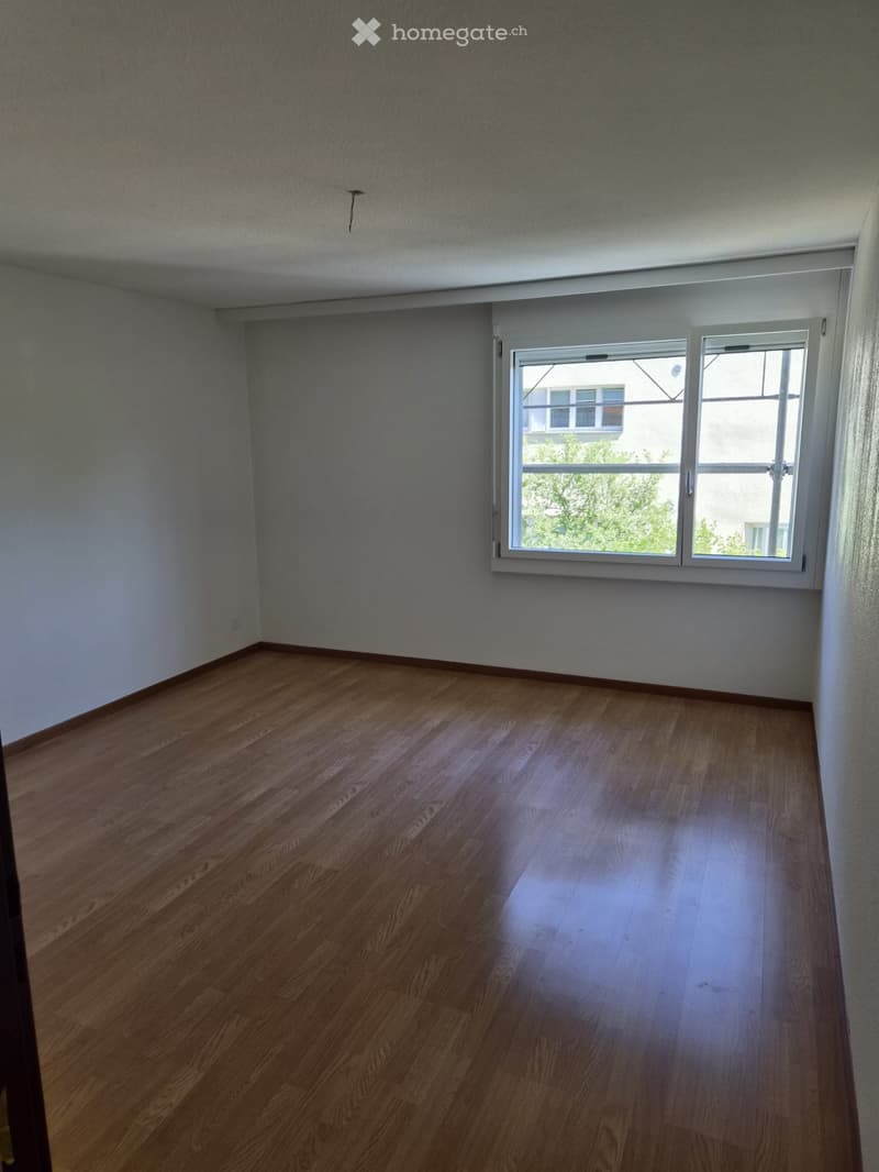 4,5 Zimmerwohnung in Uttigen zu vermieten (4)