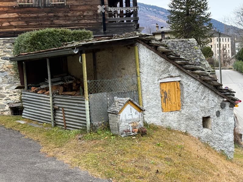 Vendo casa secondaria o primaria a Corzoneso (2)