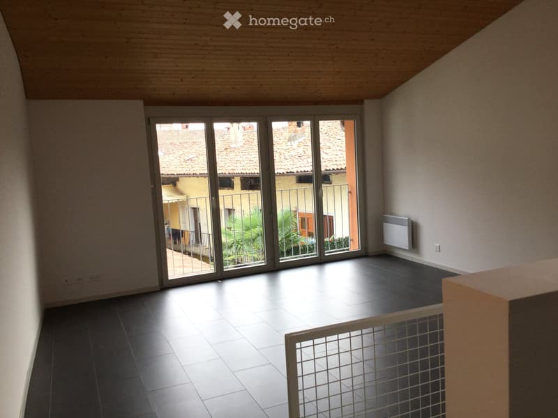 Pura vendesi casa di recente costruzione (3)
