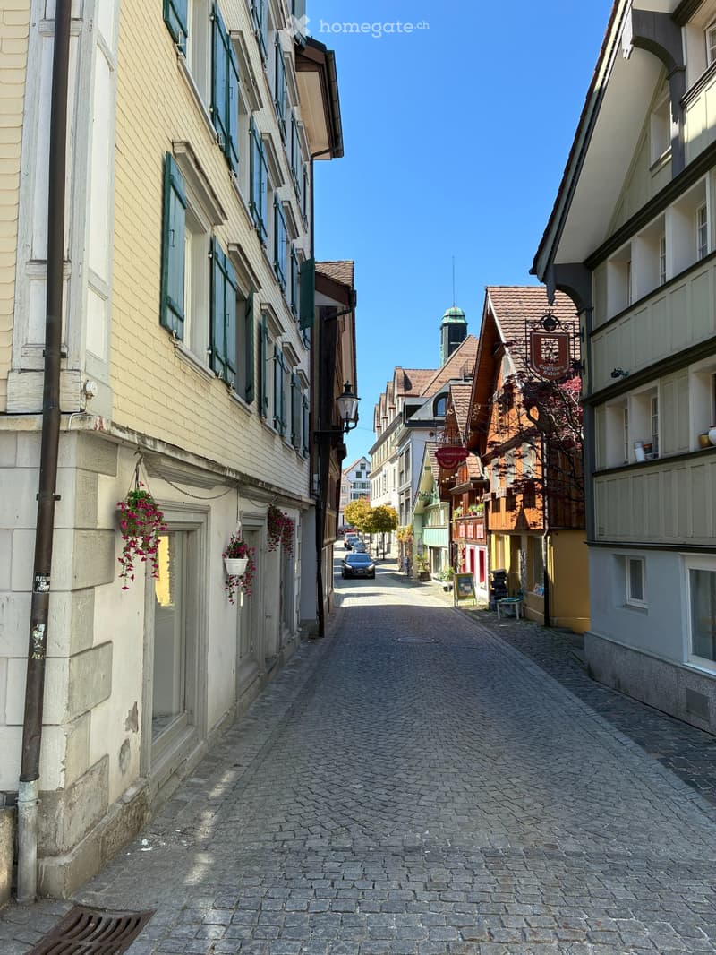 Im Zentrum von Herisau Altbaucharme mit Garten, 5-Zimmer (2)