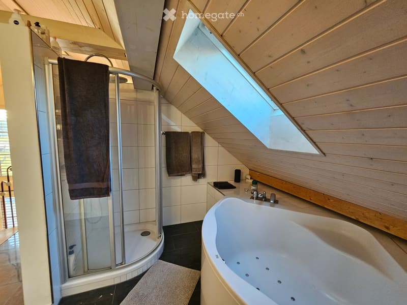 Charmante 3.5-Zi-Maisonette-Wohnung im Herzen von Möriken (3)