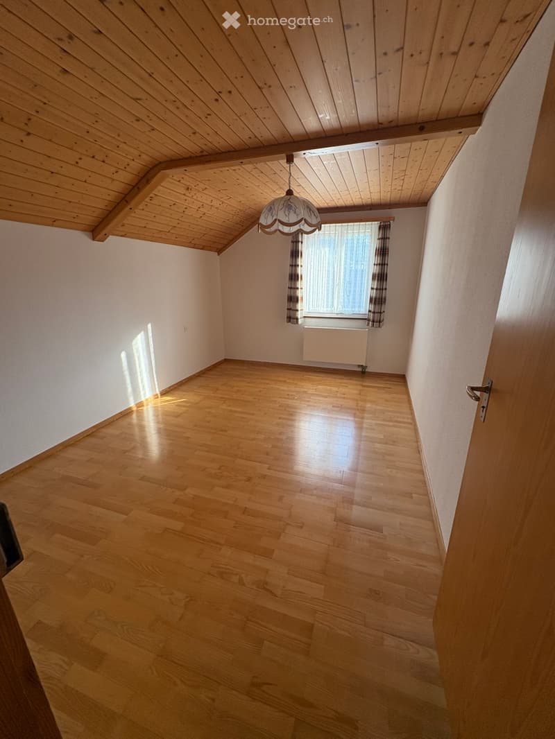 Charmantes 6-Zimmer Einfamilienhaus (2)