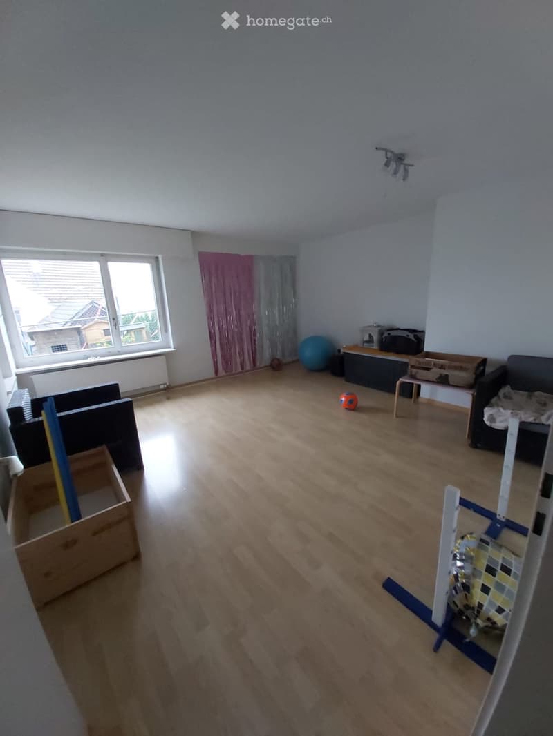 Wohnung mit Gartensitzplatz (1)