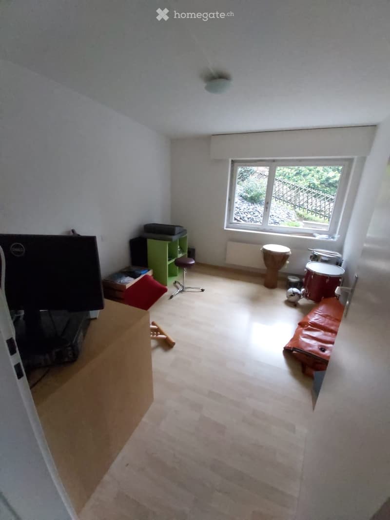 Wohnung mit Gartensitzplatz (2)