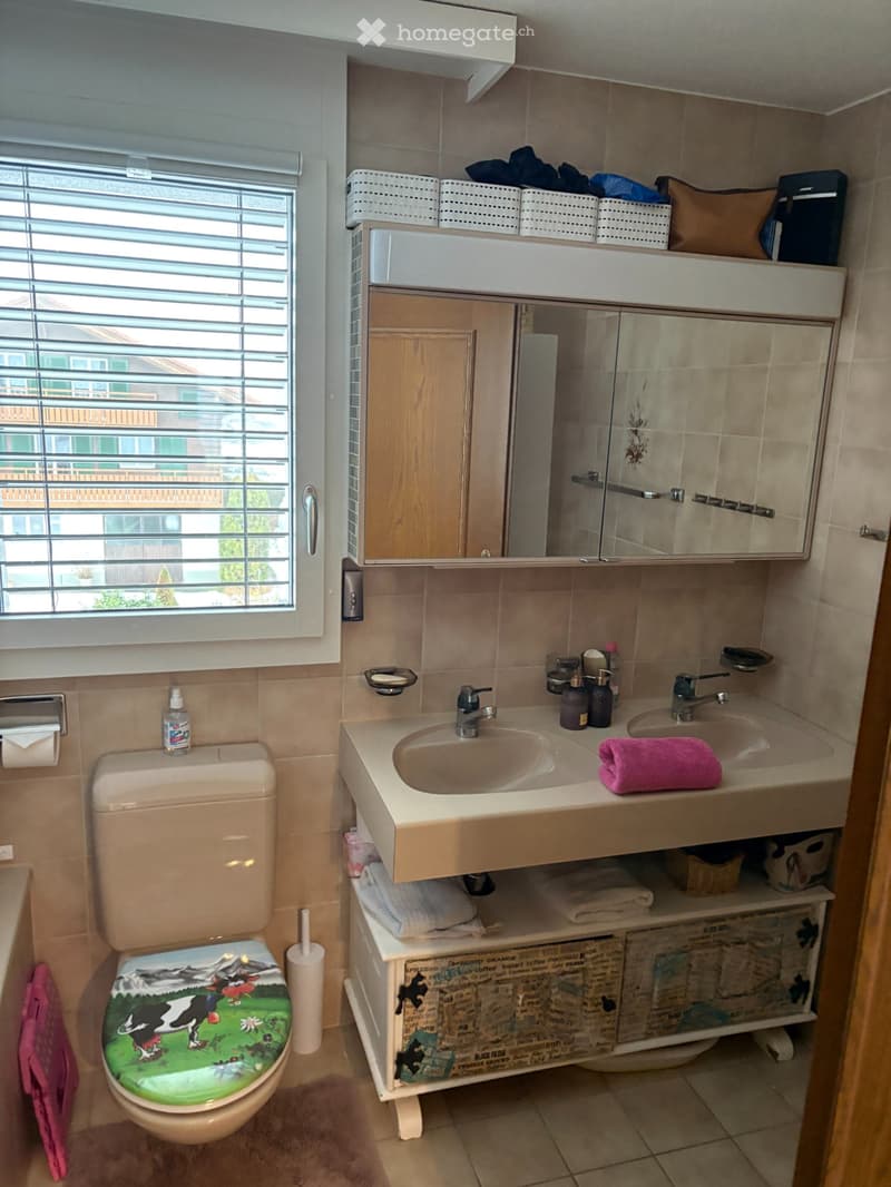 Helle 3.5 Zi Wohnung mit 3 Balkonen in Emmetten (4)