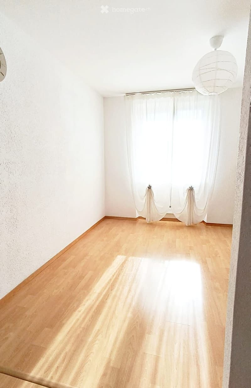Appartamento in subentro in Via Lucomagno 4 a Bellinzona (1)