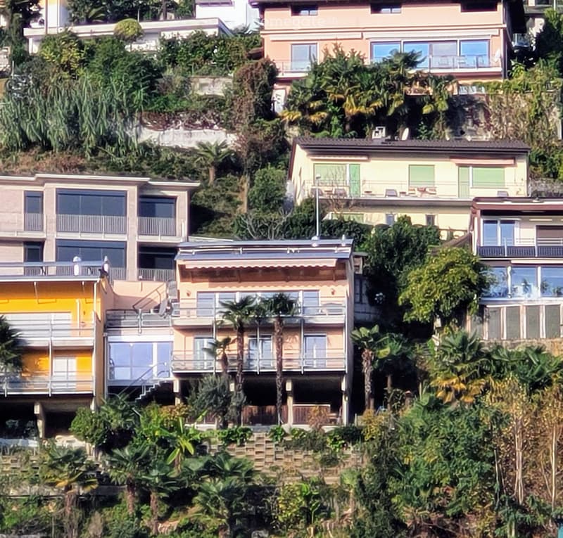 Casa unifamiliare con bella vista lago 4.5 (2)
