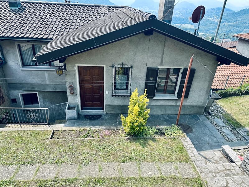 Casa bifamiliare in vendita (1)