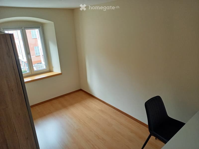 Cercasi subentrante 3.5 locali a Grono (4)