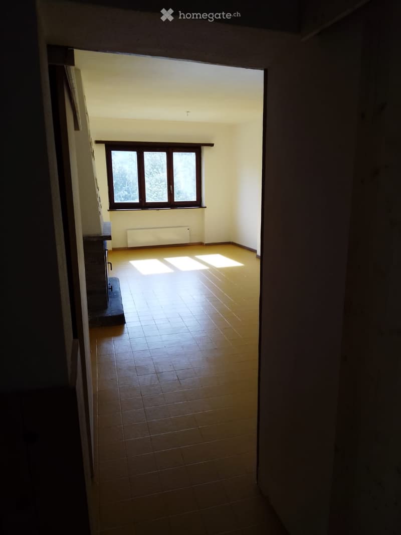 Affittasi luminoso appartamento 3 locali a Vezio (3)