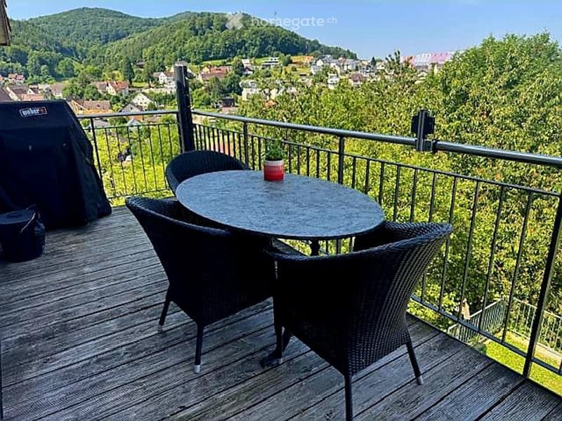 Ruhig gelegene Dachmaisonette mit unverbaubarer Weitsicht (1)