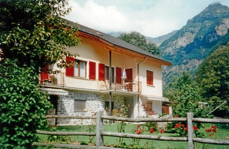 Affittasi ann. appartamento a Sonogno (2)