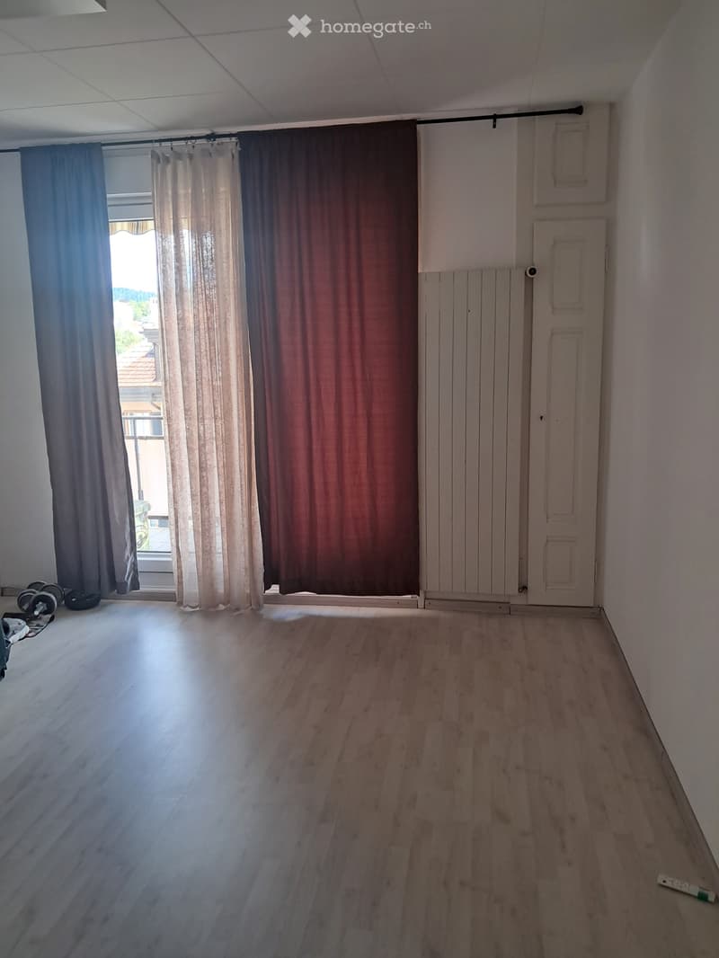 A Louer 3.5 pièces cuisine agencé avec Balcon (4)
