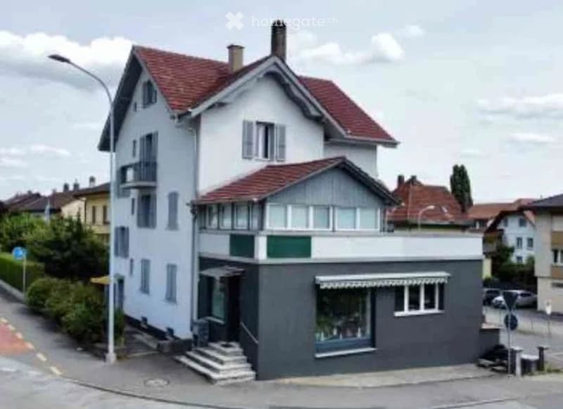 3-Zimmerwohnung mit Balkon und Waschturm an zentraler Lage (1)