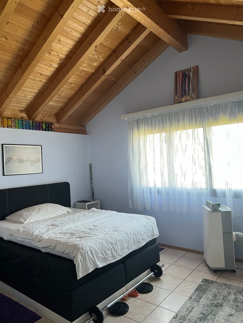 Villetta Unifamiliare con giardino e 2 posti auto (4)