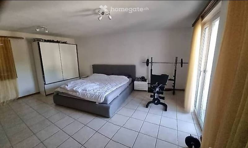 VENDESI CASA UNIFAMILIARE A Giubiasco (2)