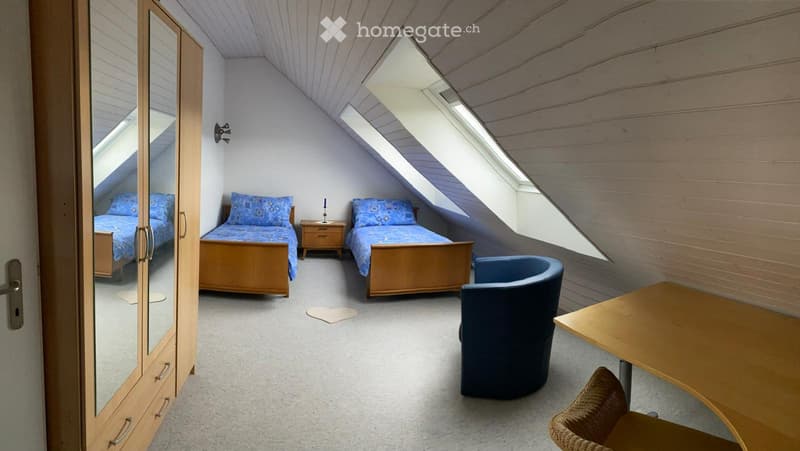 Zimmer zu vermieten. Bade und Wohnzimmer sind inklusive (1)