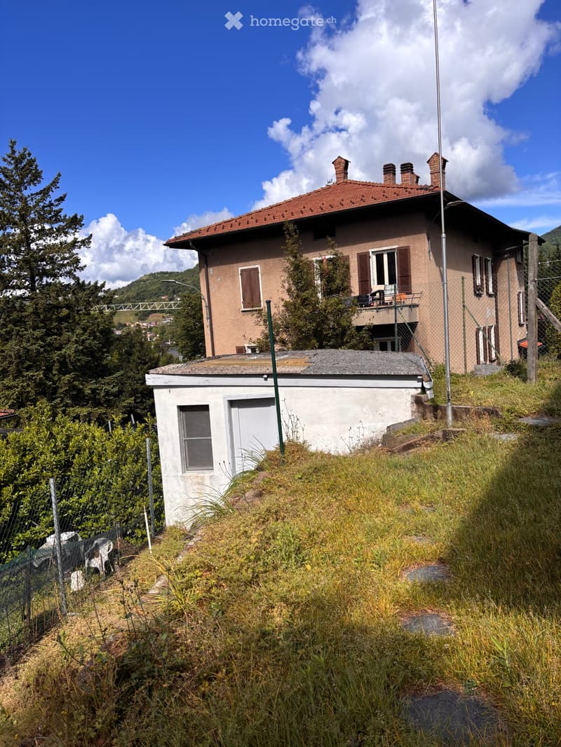 CASA TRIFAMILIARE (3)