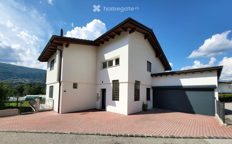 Villa, composta da 3ppp, 12 locali, garage e accessori (9)