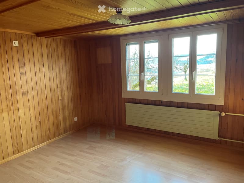 3-Zimmer Stöckli Wohnung mit schöner Aussicht (4)