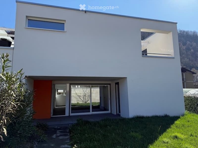 Villetta a schiera moderna in affitto a Bioggio (1)