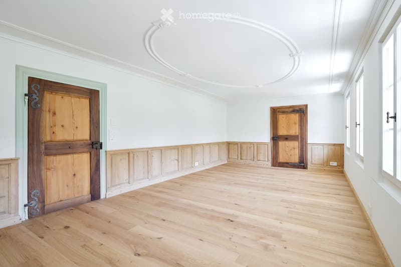 Historische 5.5-Zimmer Wohnung / Büroräume in Seewen SZ (4)