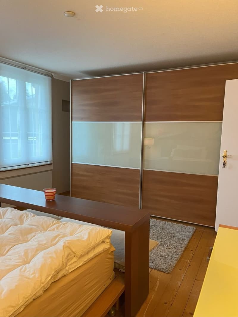 Grosses WG-Zimmer in Einfamilienhaus/möbliert & zentrumsnah (2)