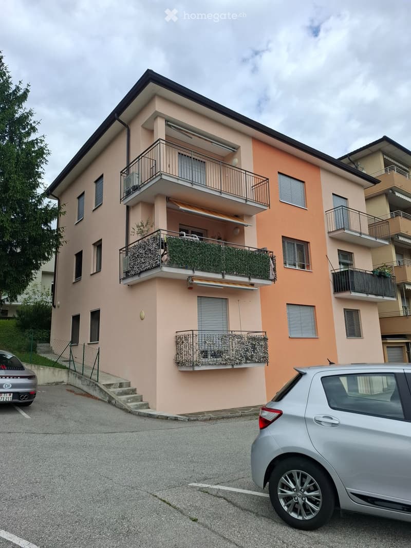 Affittasi appartamento con vista aperta di 3,5 locali con P. (1)