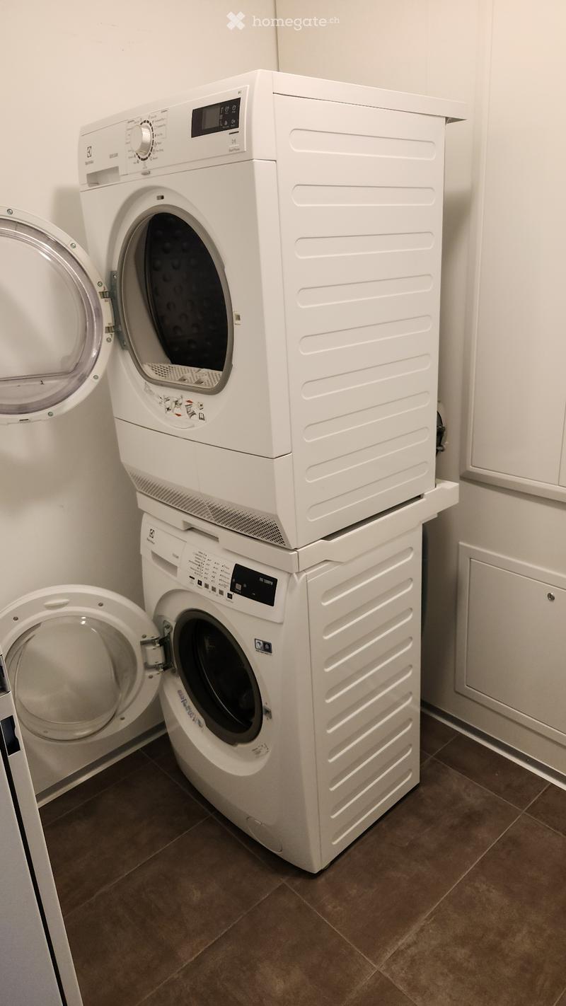 Moderne 2 Zimmer Wohnung in Weiach (4)