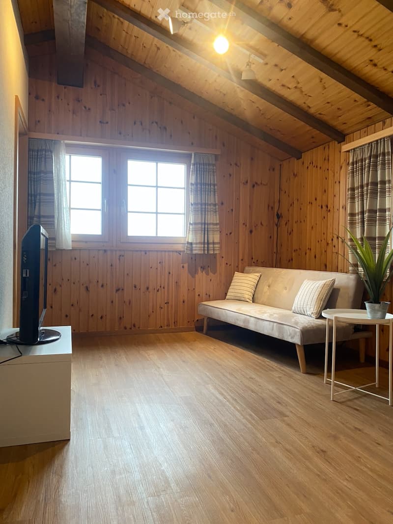 Möbiliertes 2.5 Zi Haus, sonnig, ruhig (3)