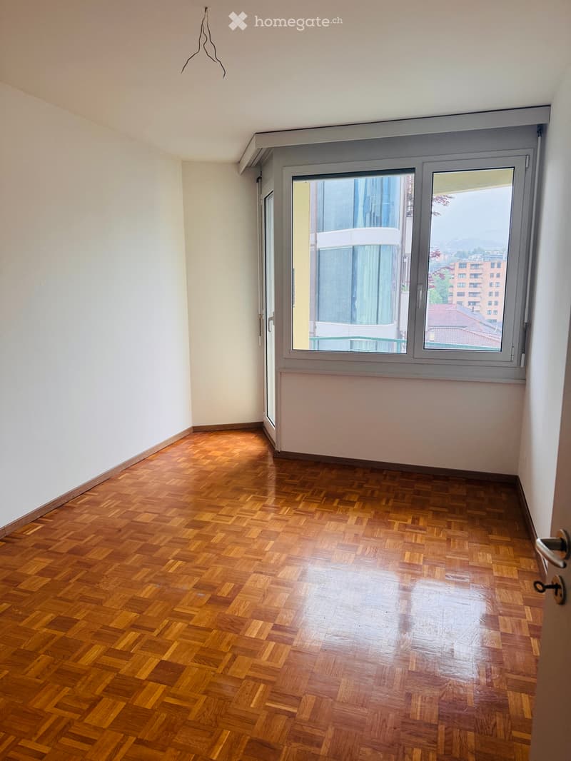 Affittasi appartamento 4.5 locali 126 MQ al quarto piano (3)