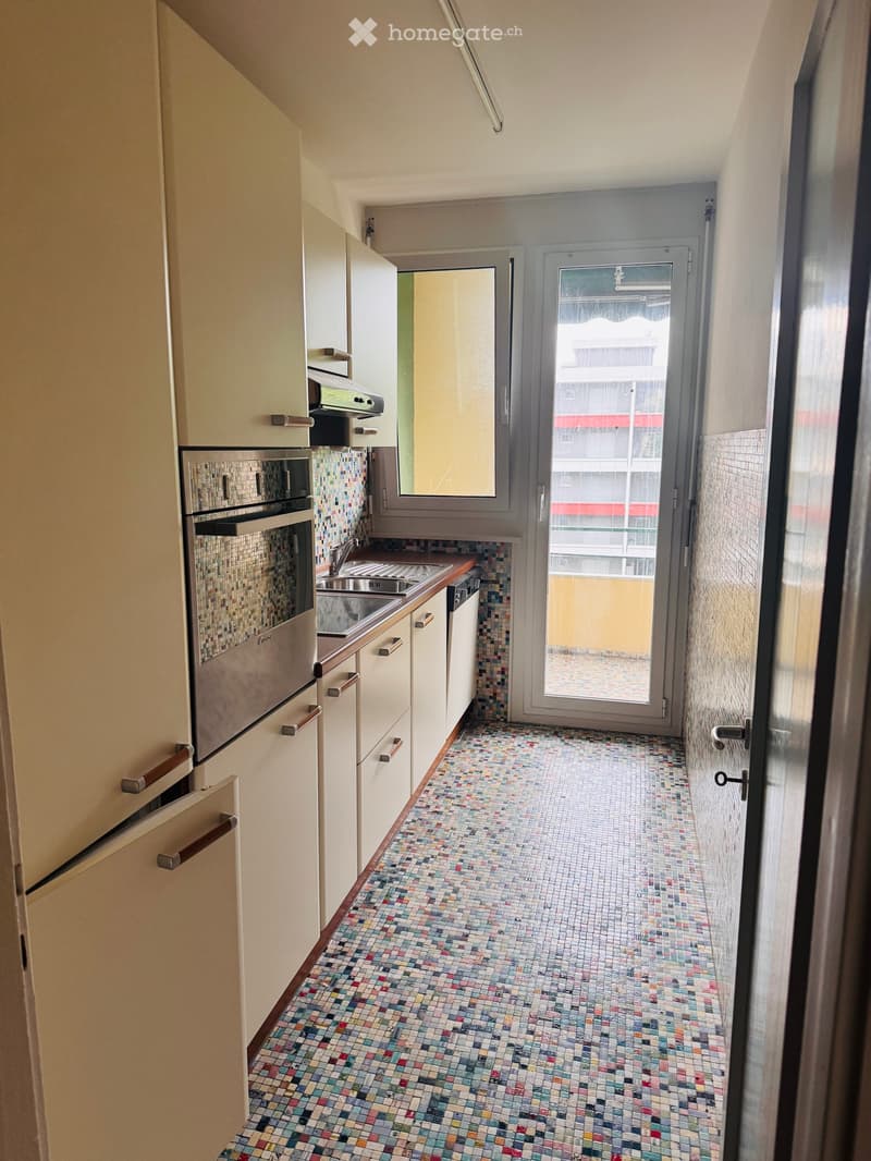 Affittasi appartamento 4.5 locali 126 MQ al quarto piano (1)