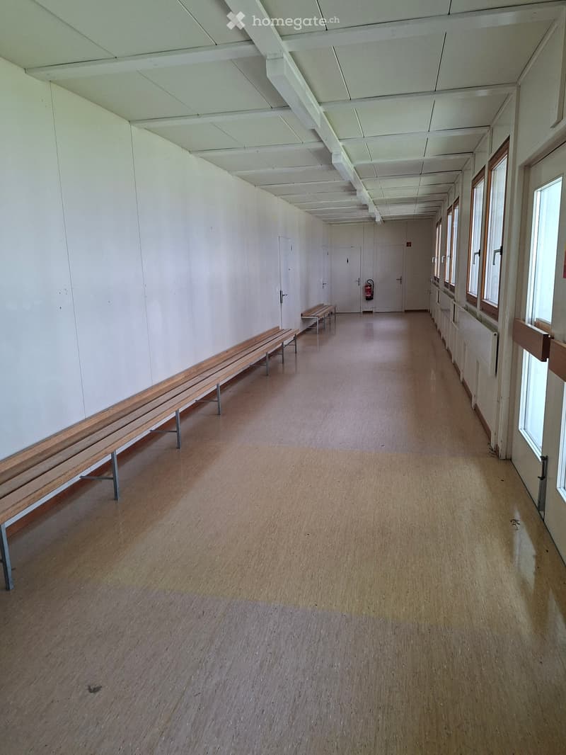 ehem. Kindergartenpavillon 29x10m zu Unkostenbeitrag (5)
