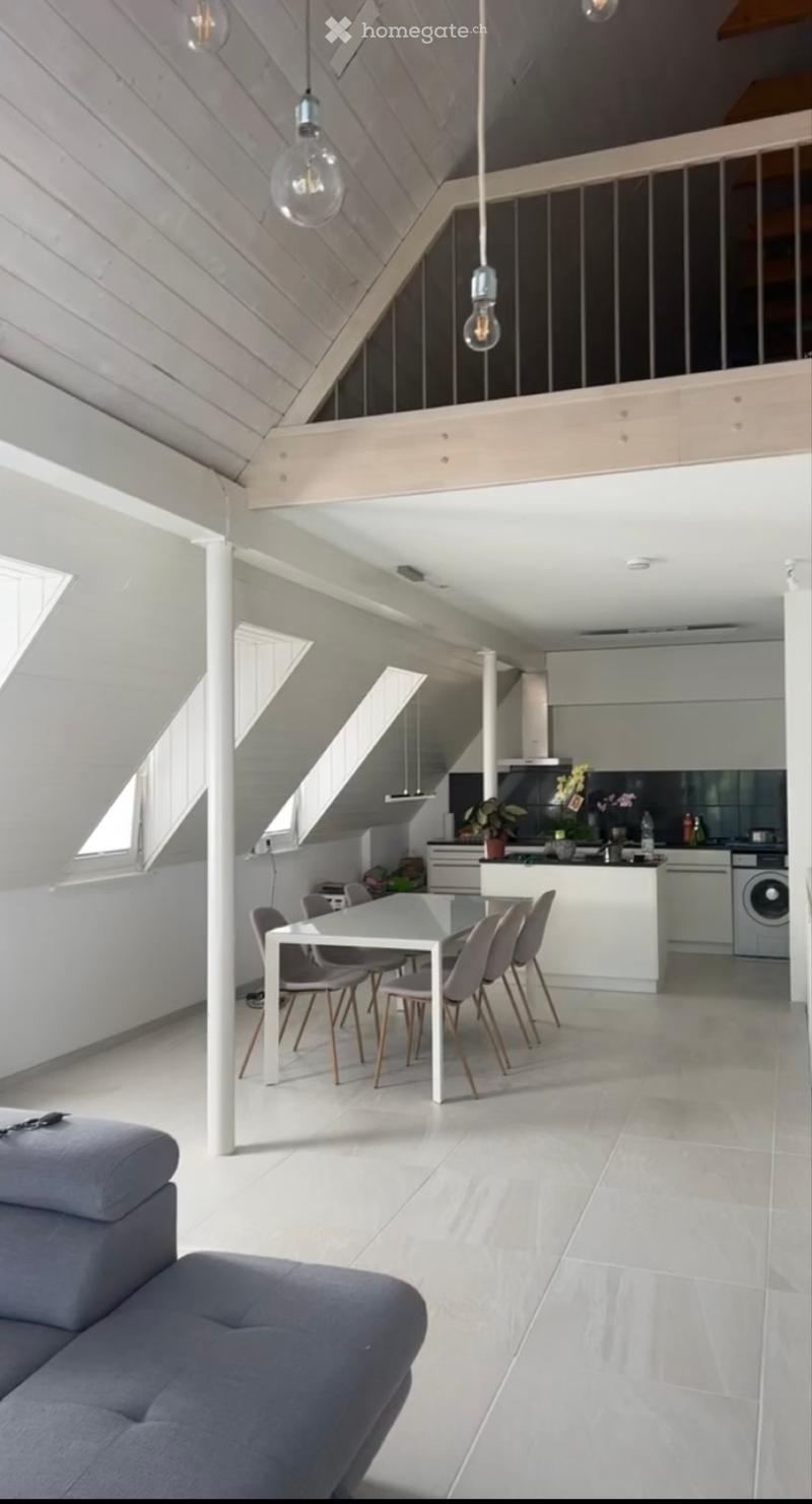 Grosse 5.5 Zimmer Maisonette-Wohnung mit Galerie & Top Lage (1)