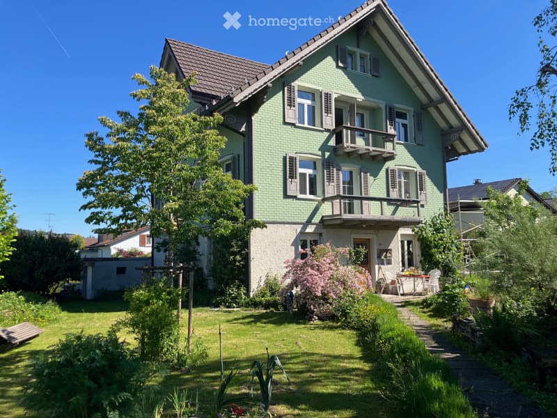 Erstbezug nach Sanierung: Charmante 3.5-Zi.-Wohnung (1)