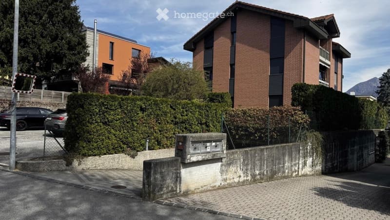 SEMENTINA - VENDESI AMPIO 4.5 LOC. CON 4 POSTEGGI INCLUSI (13)