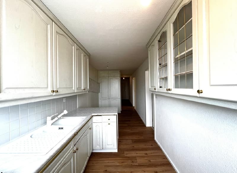 Schöne 2.5 Zimmer Wohnung an Top Lage (1)