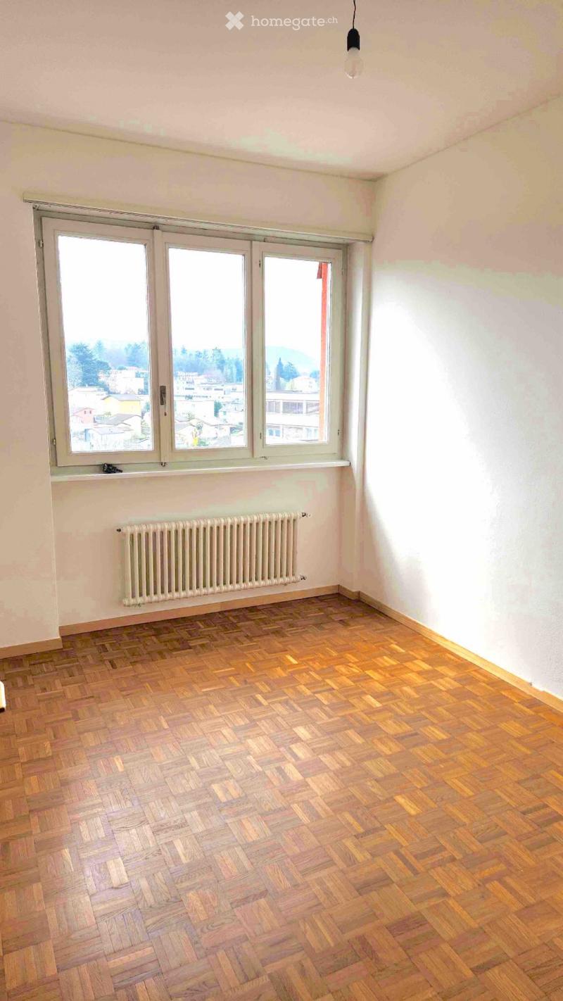 Cercasi subentrante per appartamento luminoso 2,5 (5)