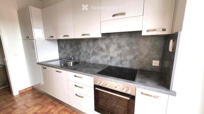 Comodo appartamento 2,5 locali zona centrale Mendrisio (4)